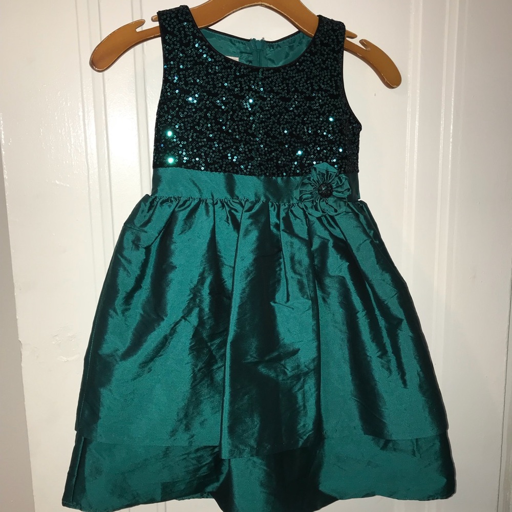 Girls holiday dress